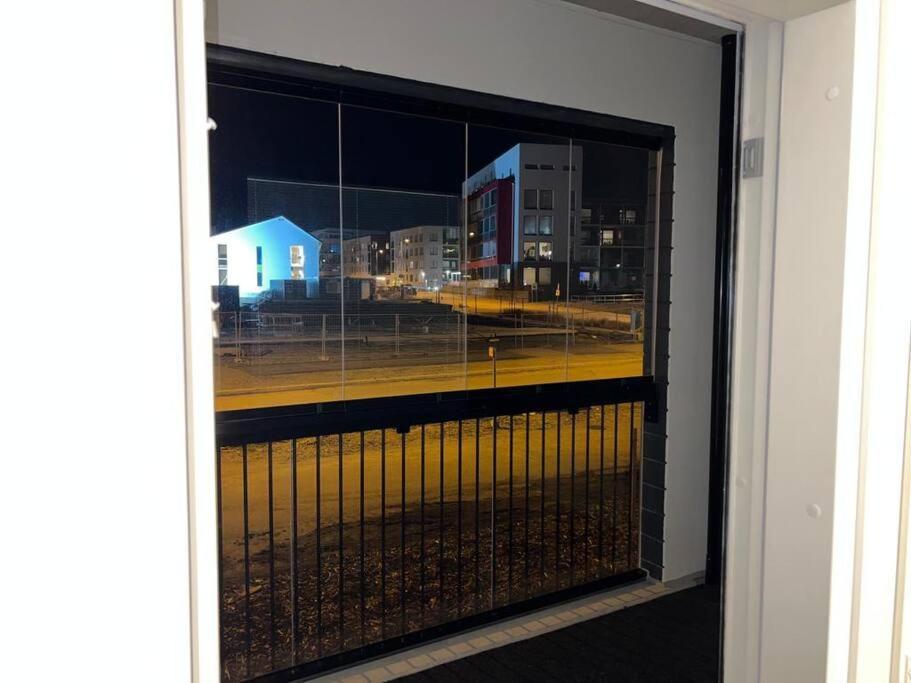 Ihana Huoneisto Juna Aseman Vieressae. Vantaa Exterior photo